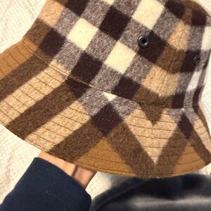 Burberry Checkered Bucket Hat in Brown and Cream